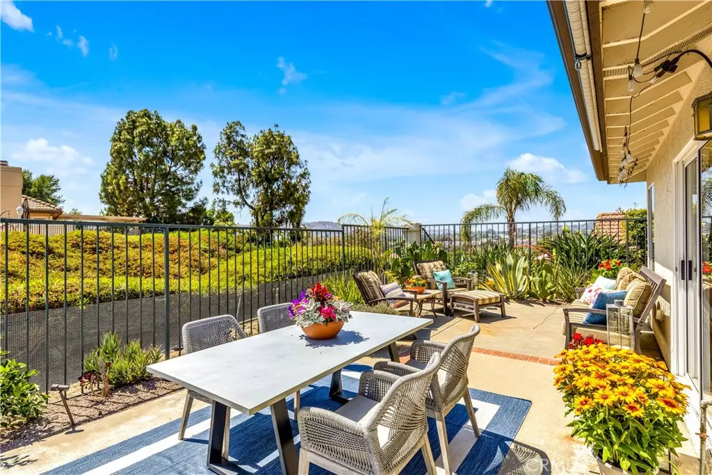San Juan Capistrano, CA 92675,27237 Via Capri