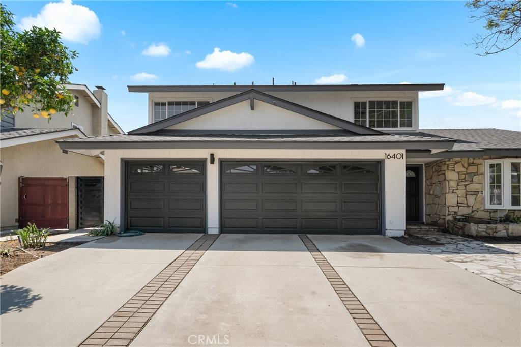 Huntington Beach, CA 92647,16401 mercier ln