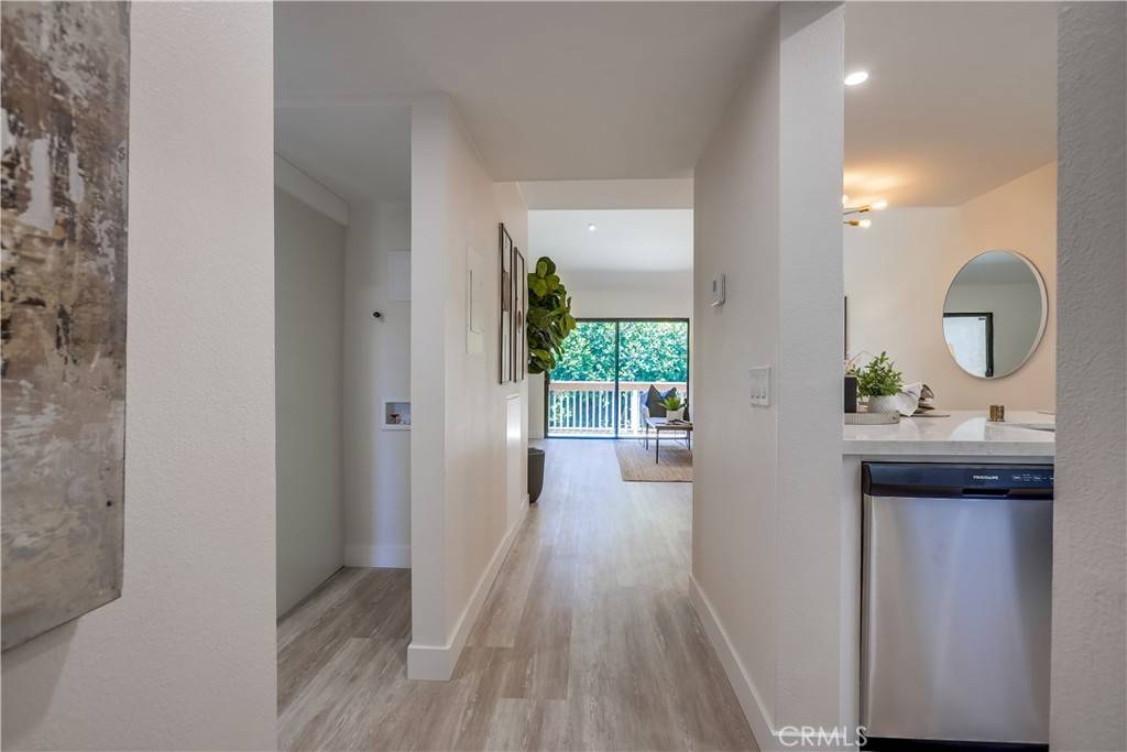 Irvine, CA 92618,321 Orange Blossom #166