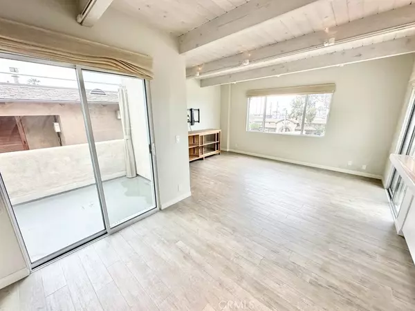 Laguna Beach, CA 92651,353 N Cedar Way #C