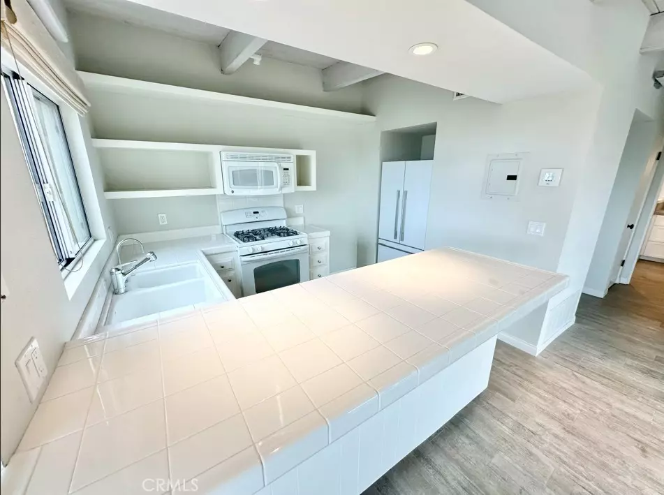 Laguna Beach, CA 92651,353 N Cedar Way #C
