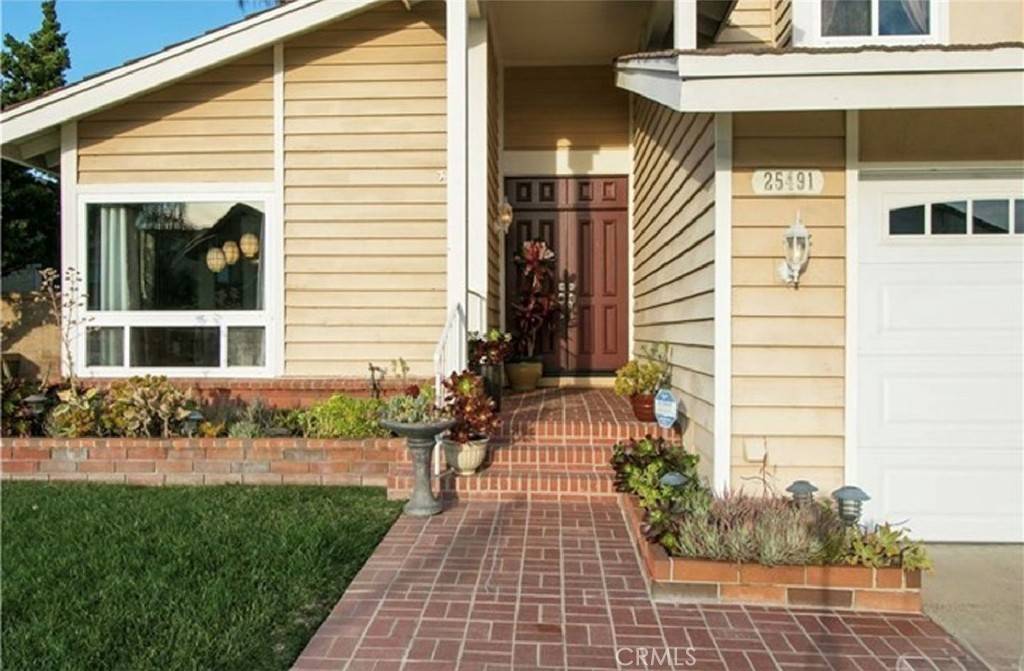 Lake Forest, CA 92630,25491 2nd ST