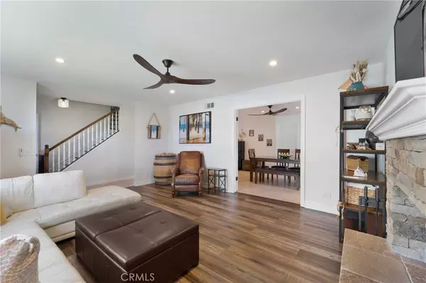 Yorba Linda, CA 92886,19622 Crestknoll DR