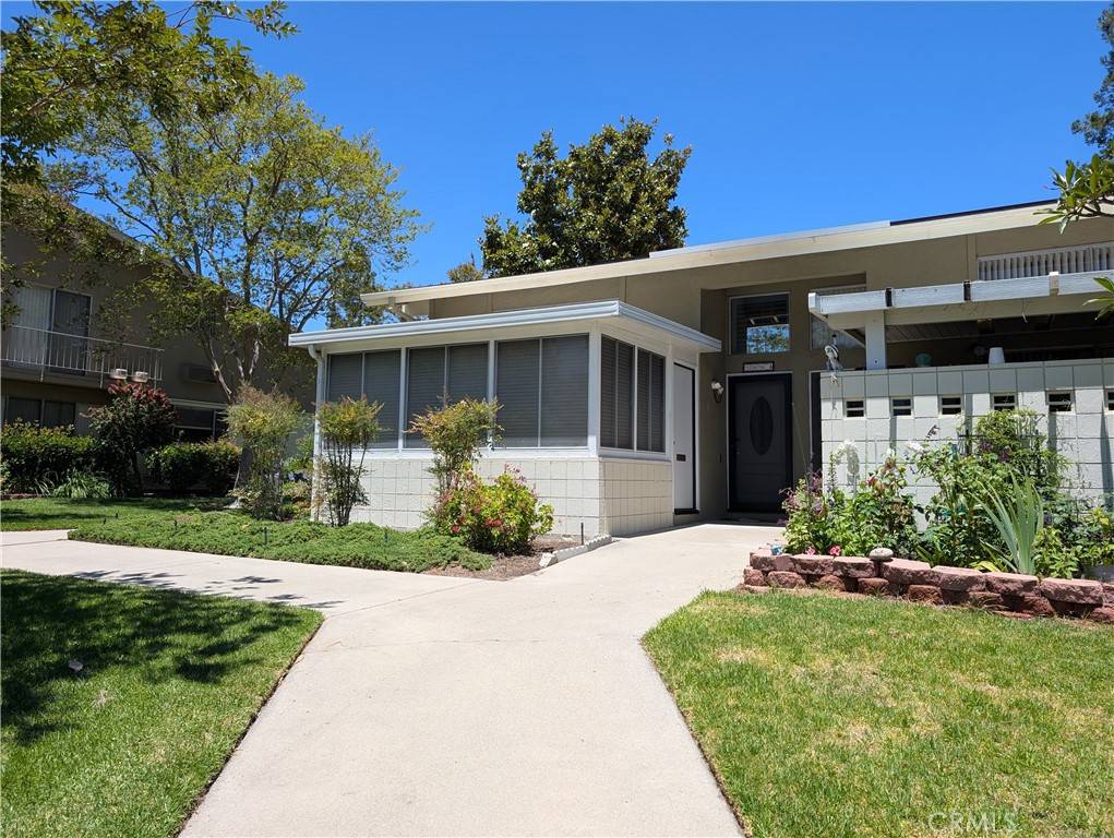 Laguna Woods, CA 92637,188 Avenida Majorca #A