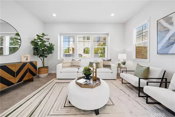 111 Pitch, Irvine, CA 92618