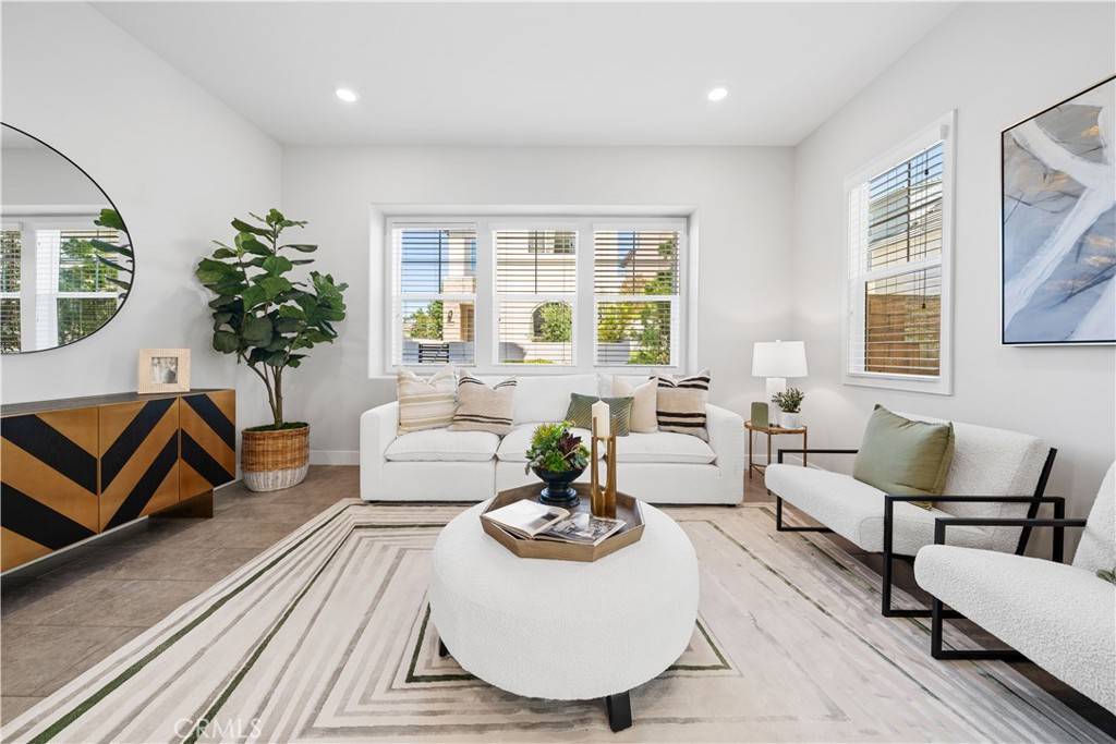 111 Pitch, Irvine, CA 92618
