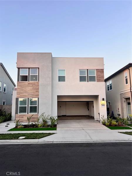 200 Orange Grove, Lake Forest, CA 92630