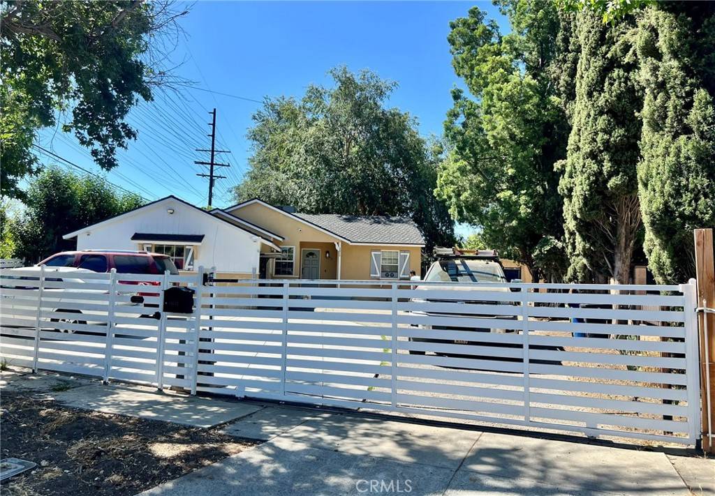 14712 Hiawatha ST, San Fernando, CA 91345