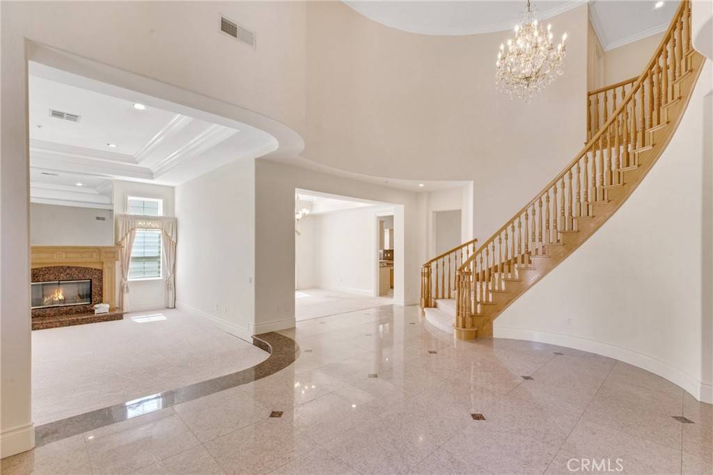 Arcadia, CA 91006,134 E Las Flores Ave