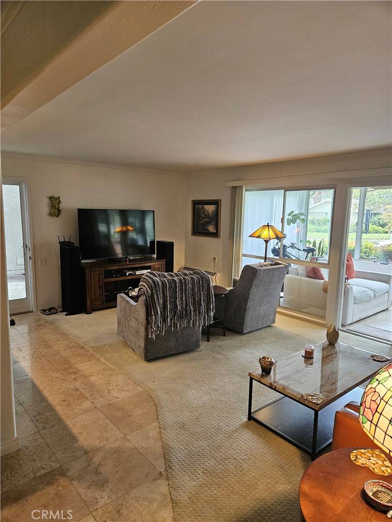 804 Ronda Mendoza #B, Laguna Woods, CA 92637