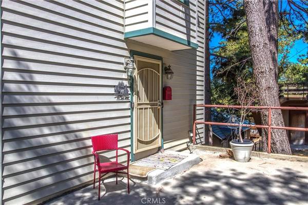 Running Springs, CA 92382,30421 Live Oak DR