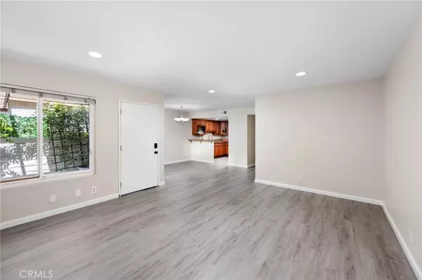 Fullerton, CA 92835,1304 Calle Grande #68