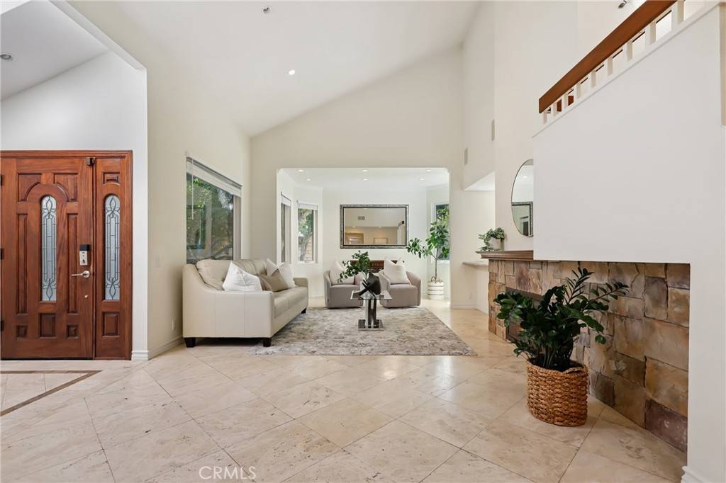 Laguna Hills, CA 92653,24622 Cresta CT