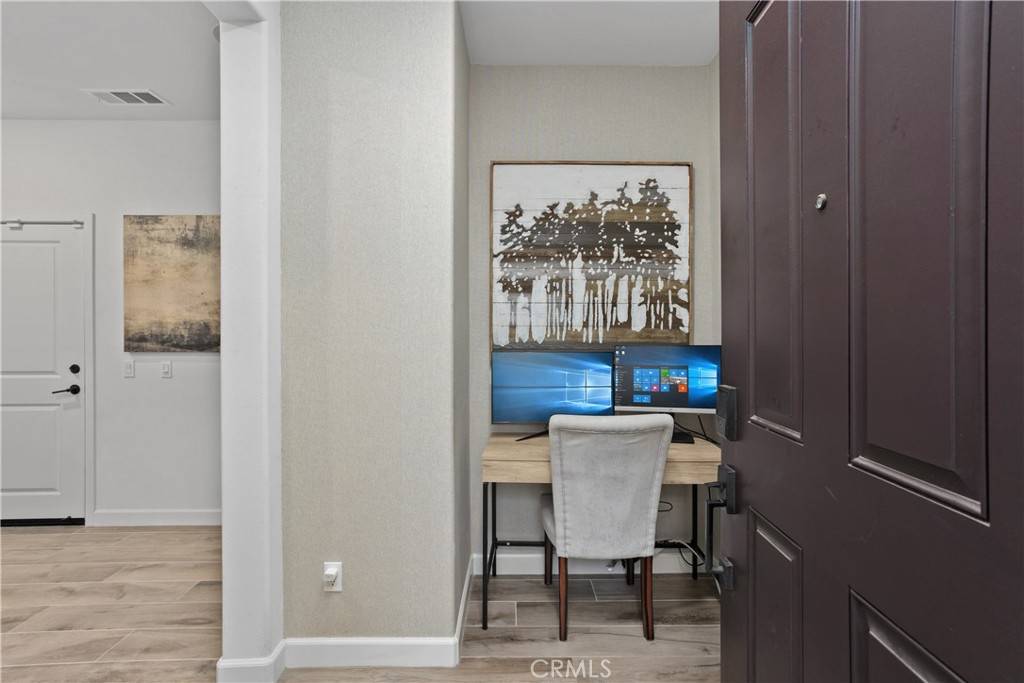 Oceanside, CA 92056,4366 Pacifica WAY #7