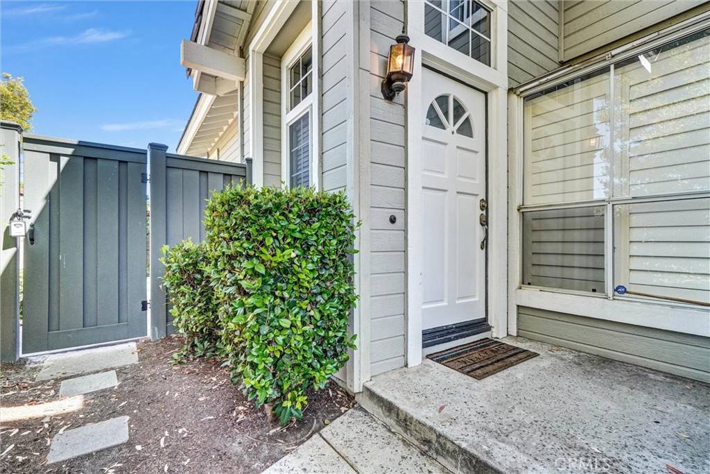 Tustin, CA 92782,13635 Almond ST