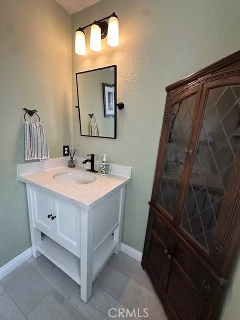 Yorba Linda, CA 92887,6080 Cape Cod LN #54