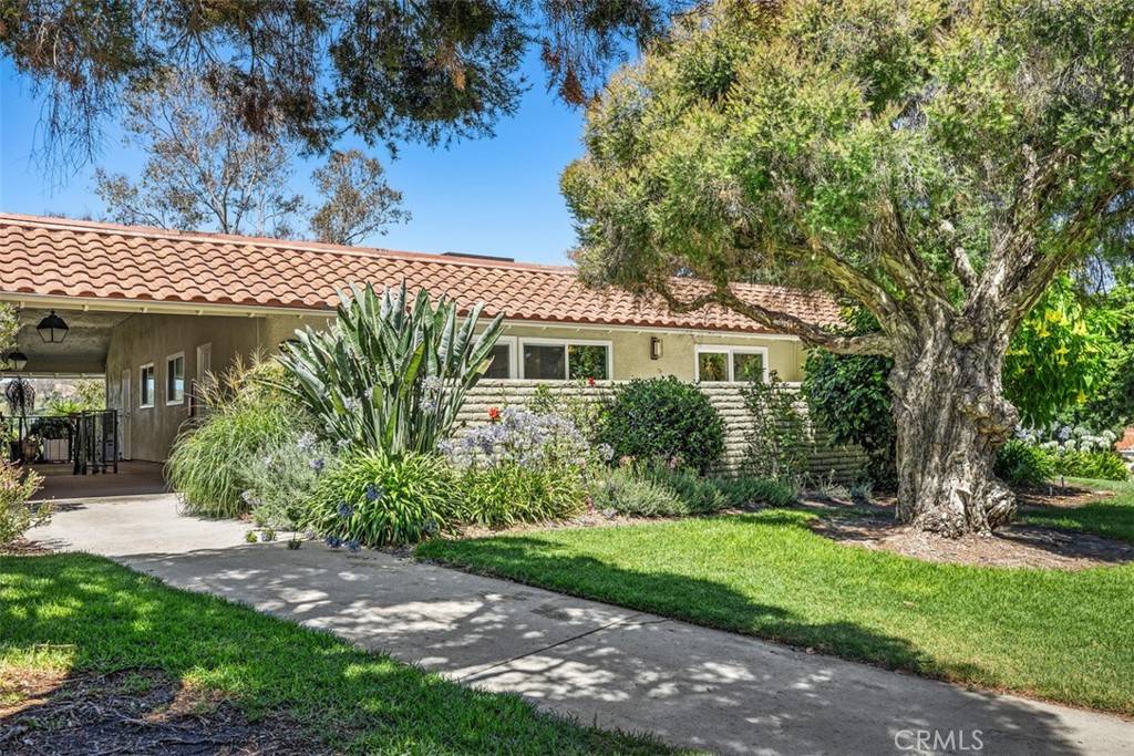 Laguna Woods, CA 92637,3253 San Amadeo #P