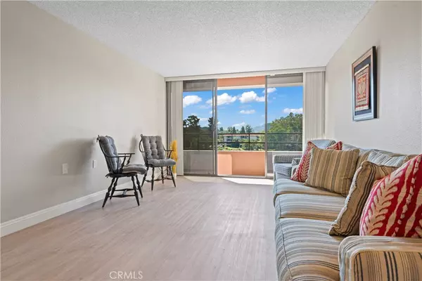 Laguna Woods, CA 92637,24055 W Paseo Del Lago #753