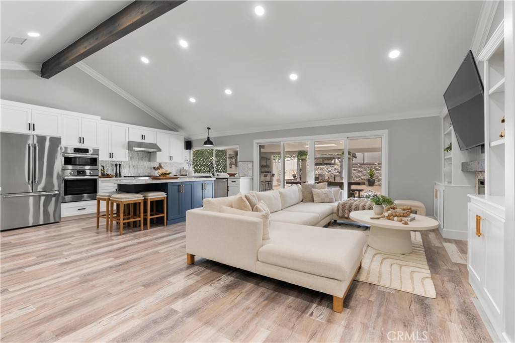 Mission Viejo, CA 92691,24202 Carrillo DR