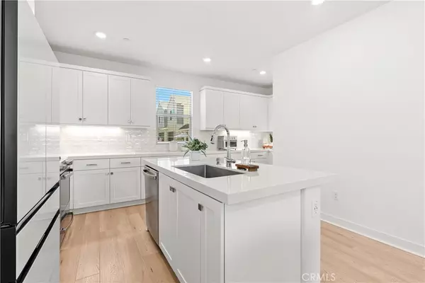 Rancho Mission Viejo, CA 92694,90 Harness WAY