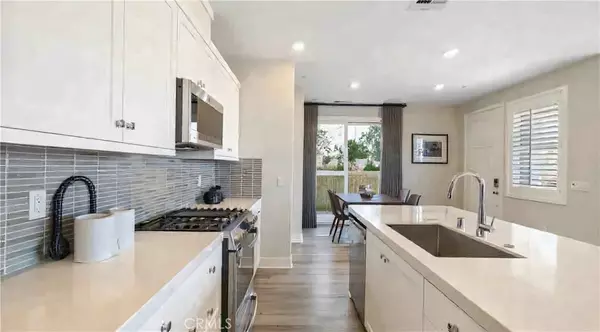 Irvine, CA 92618,442 lobata
