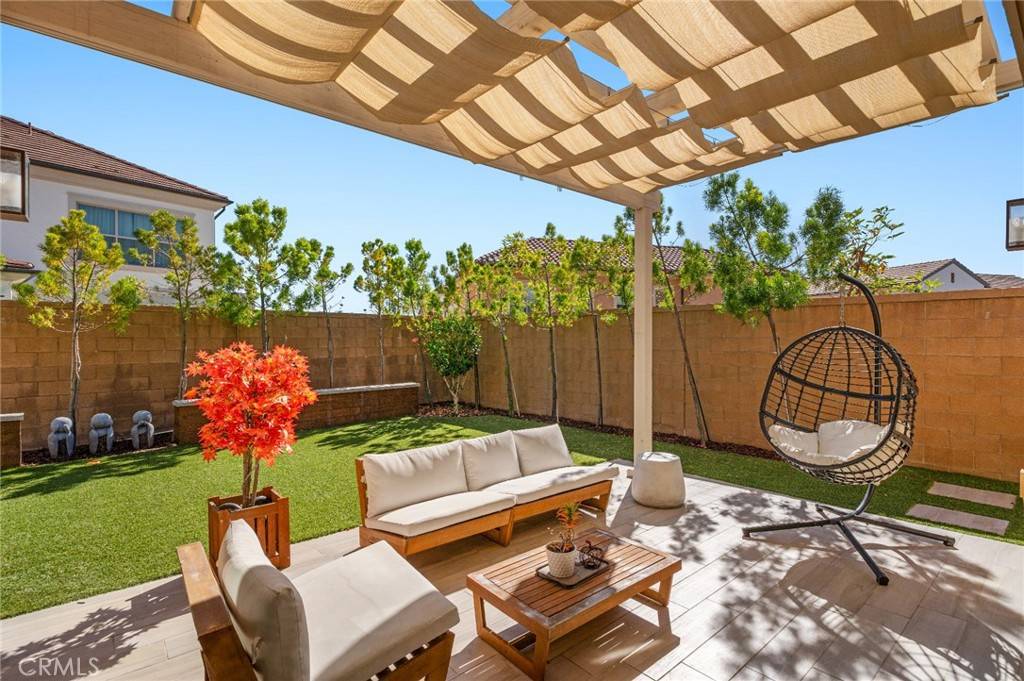 Irvine, CA 92618,152 Plum Lily