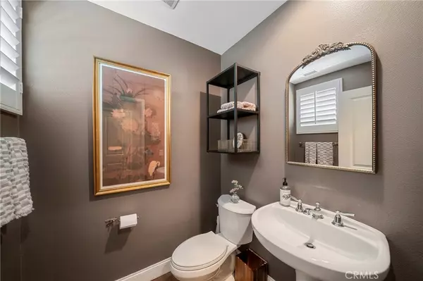 Irvine, CA 92618,132 Carrotwood