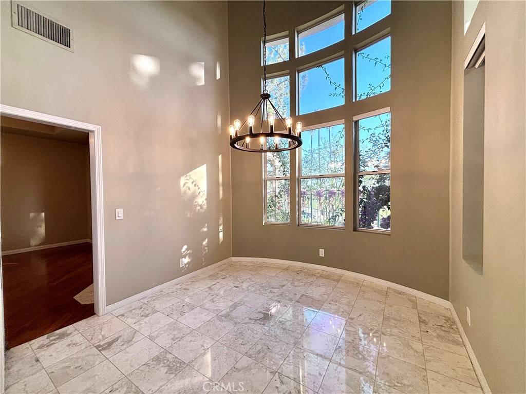 Tustin, CA 92782,2466 Aquasanta