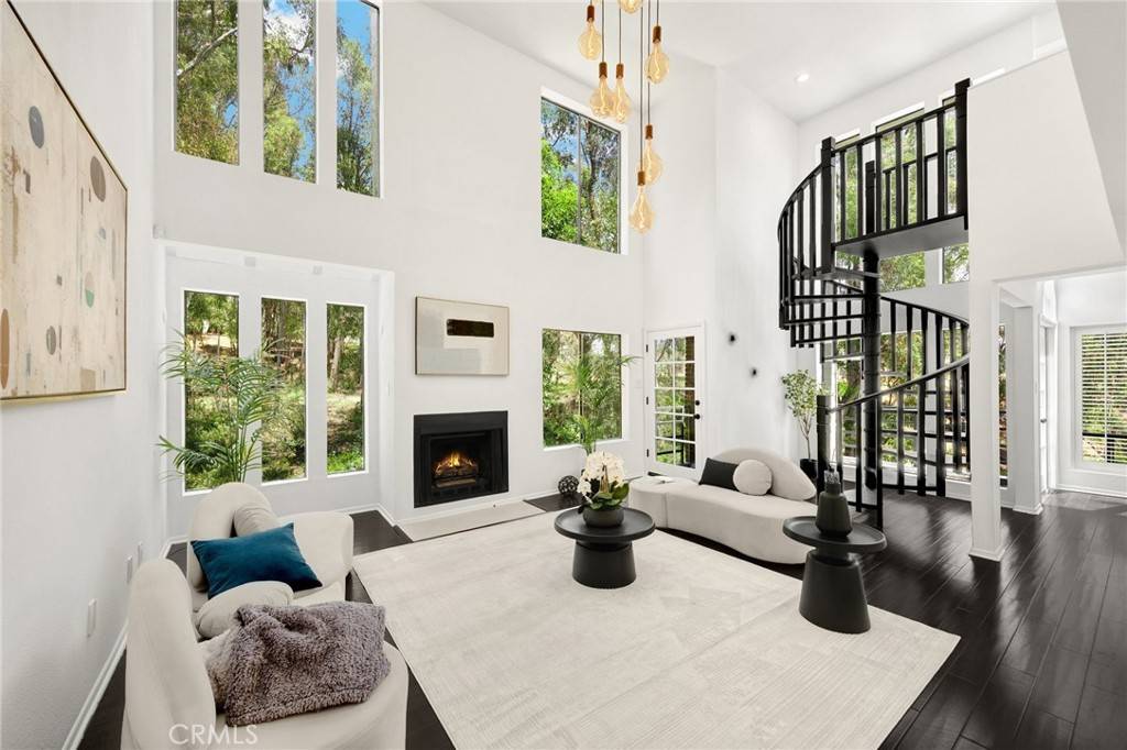 11601 Montana AVE #7, Los Angeles, CA 90049
