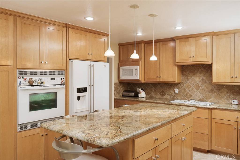 Harbor City, CA 90710,1217 Woodbury DR