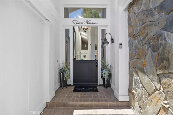 Newport Beach, CA 92660,1119 Grove LN