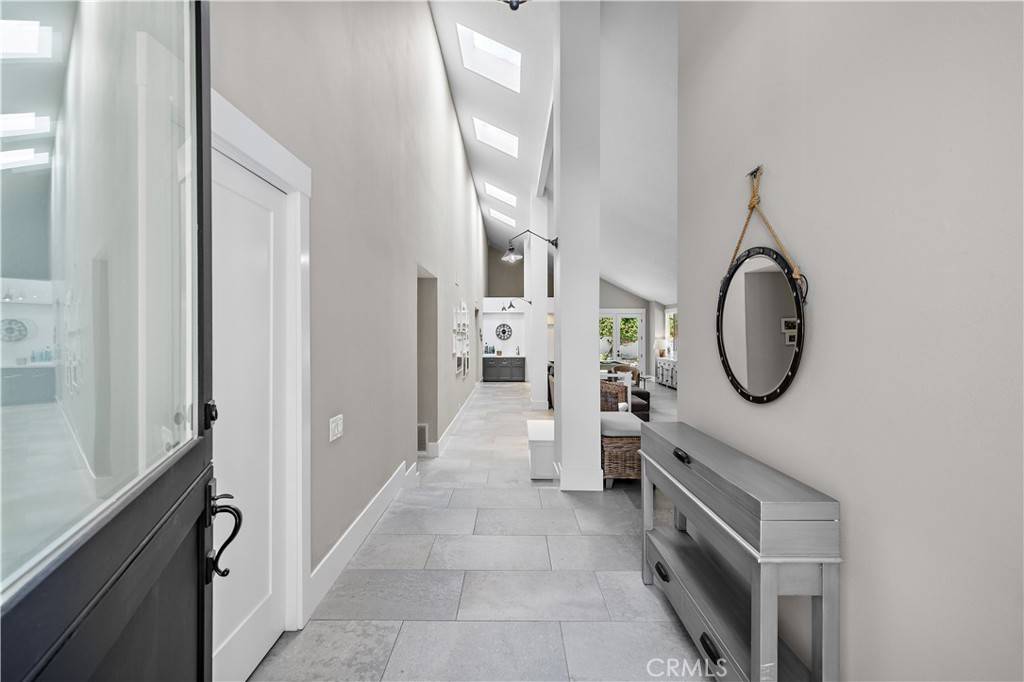 Newport Beach, CA 92660,1119 Grove LN