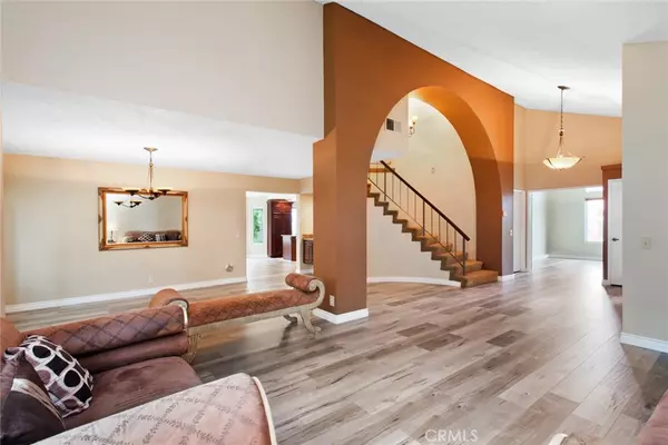 Irvine, CA 92620,13 Seville