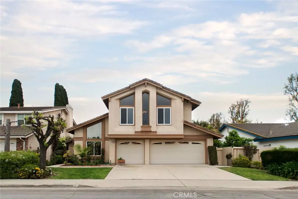 Irvine, CA 92620,13 Seville