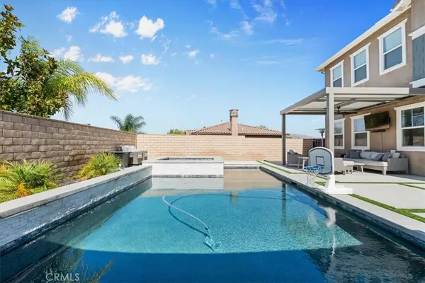 Corona, CA 92883,8824 Soothing CT