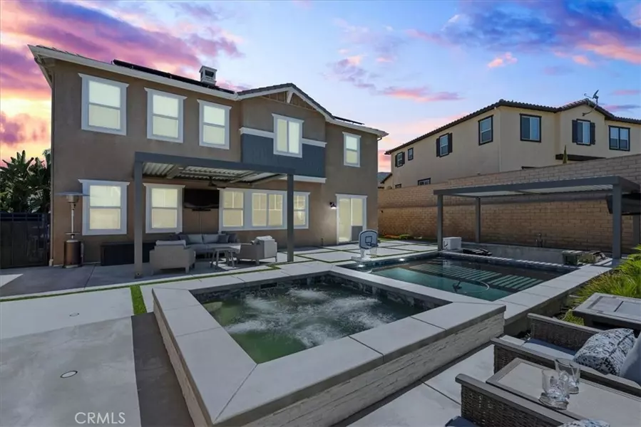 8824 Soothing CT, Corona, CA 92883