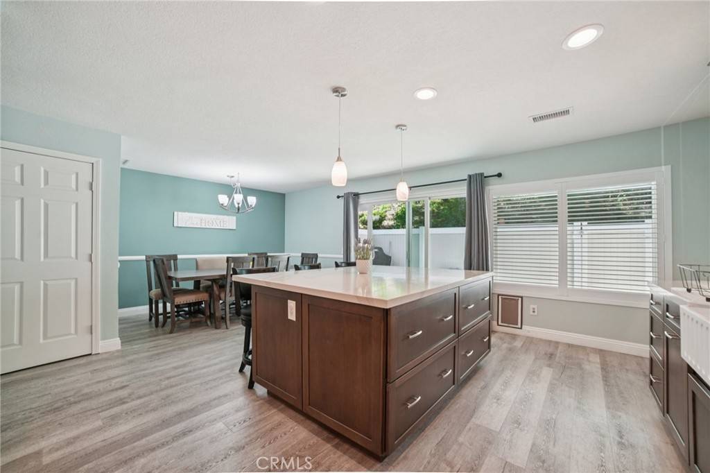 Lake Forest, CA 92630,25231 Grovewood