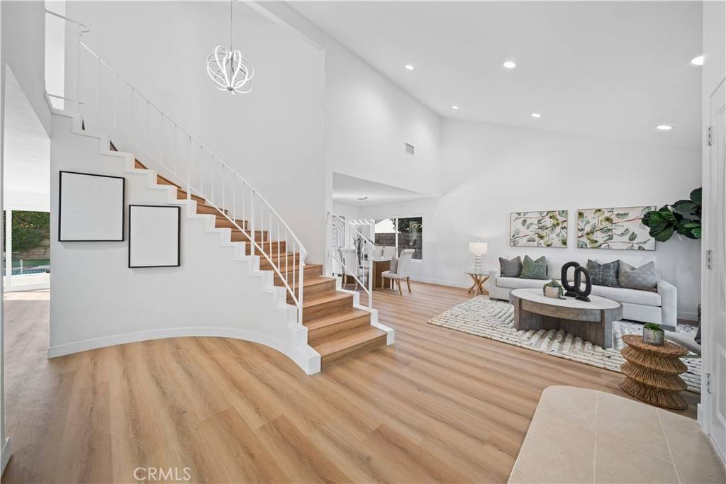 Laguna Hills, CA 92653,24861 Camberwell ST