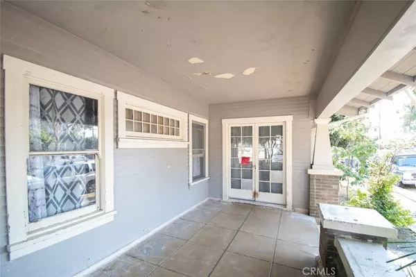 Santa Ana, CA 92701,802 S Birch ST