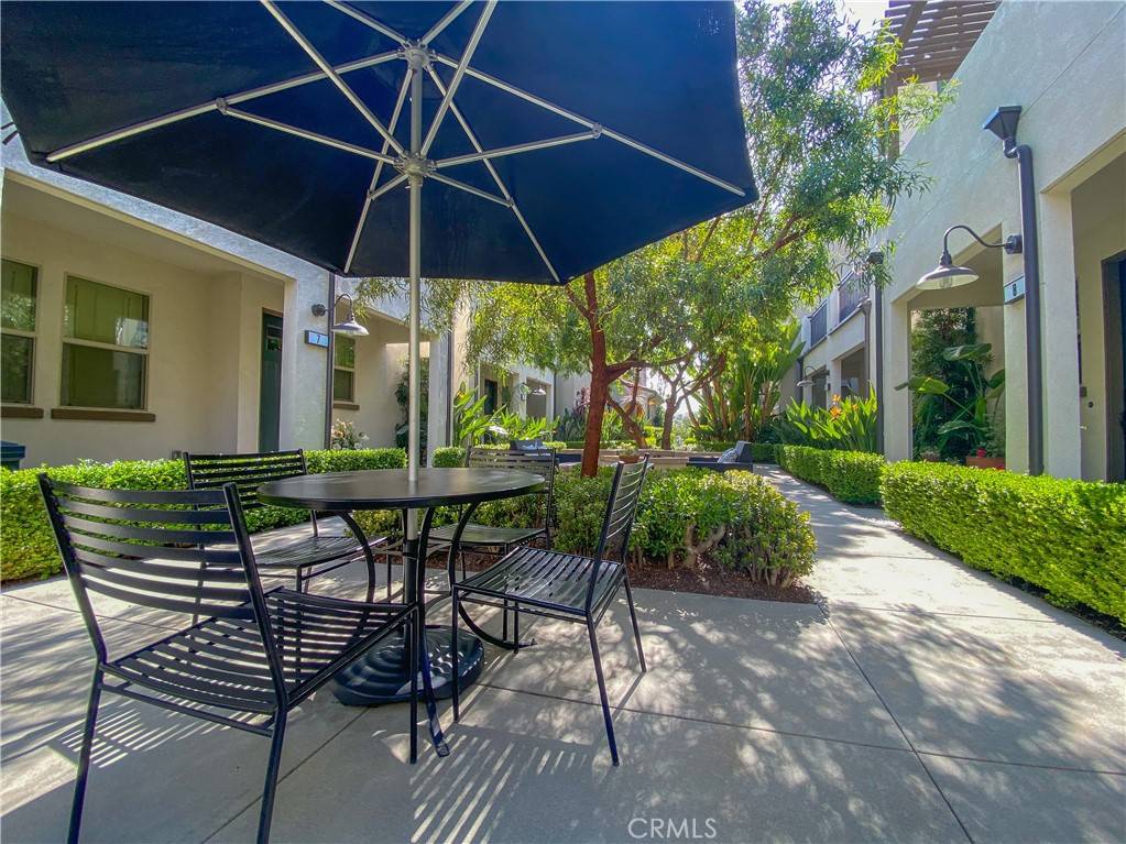 Rancho Mission Viejo, CA 92694,5 Abarrota ST