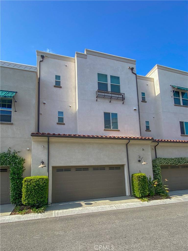 Rancho Mission Viejo, CA 92694,5 Abarrota ST