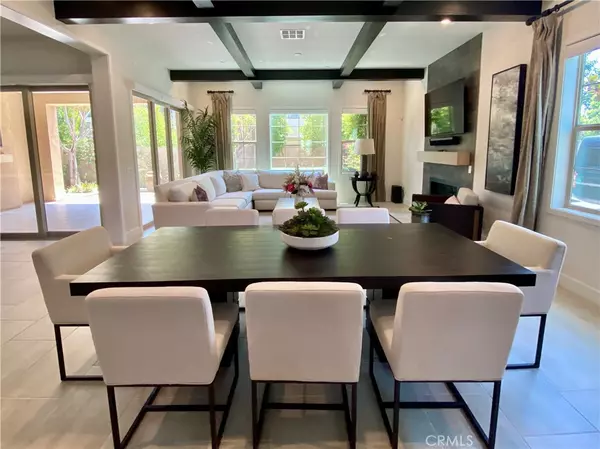 Irvine, CA 92618,94 Swift