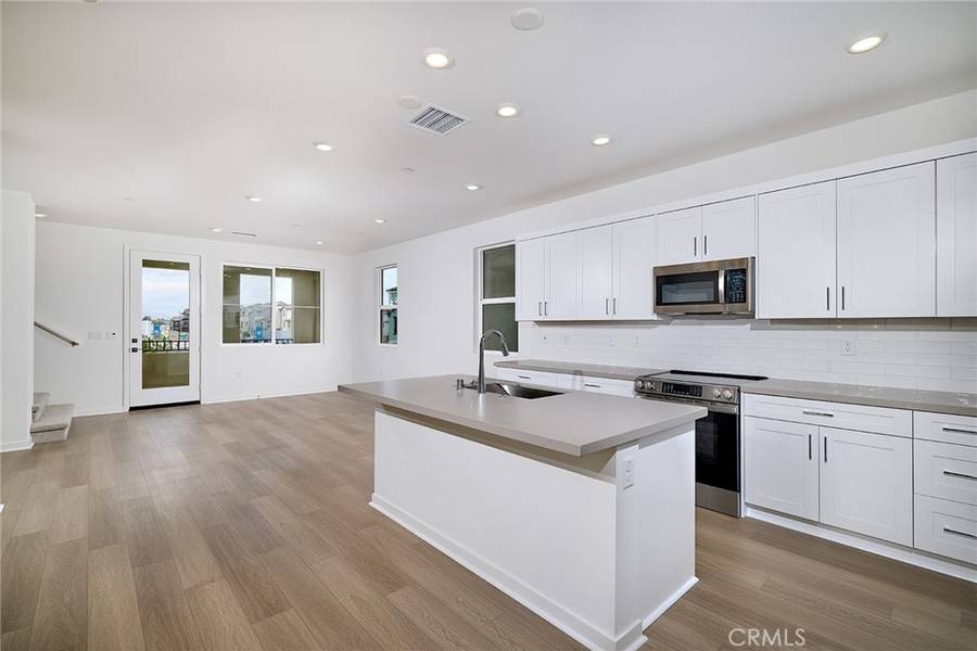 6046 Fairfax DR, Eastvale, CA 92880