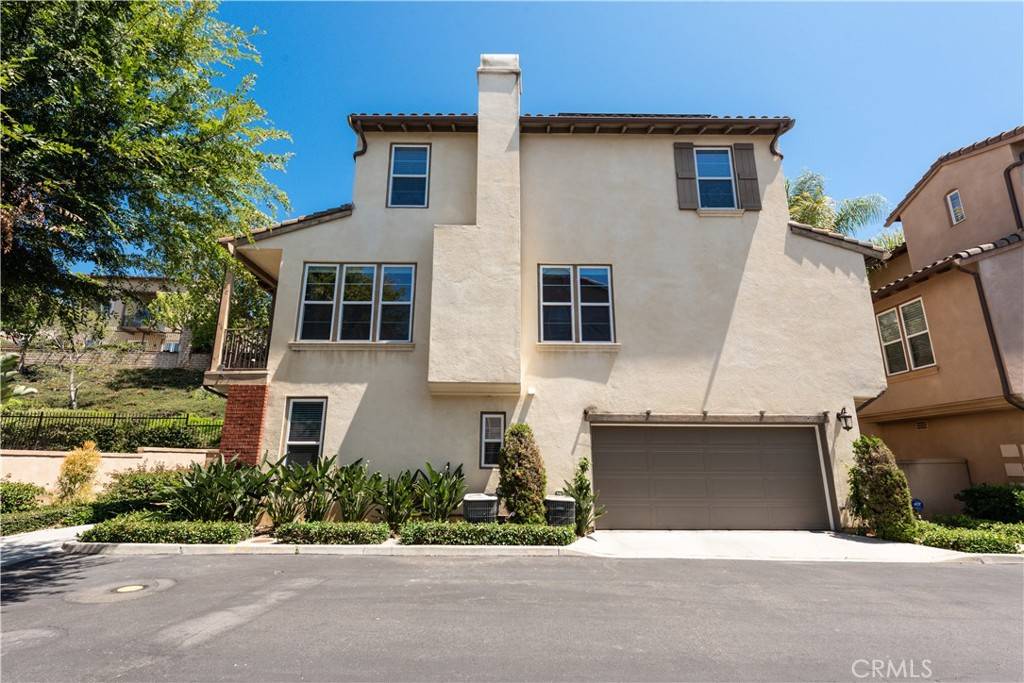 Irvine, CA 92603,216 Tall Oak