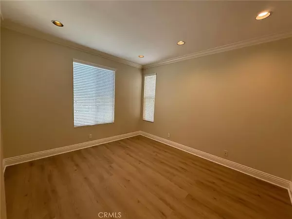 Irvine, CA 92618,27 HIGHFIELD GLEN