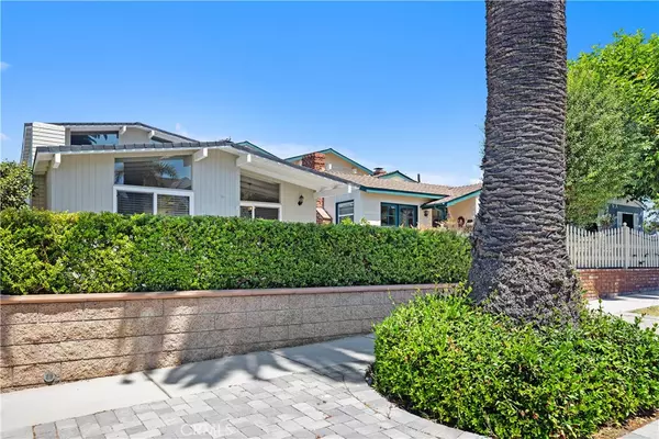 Corona Del Mar, CA 92625,717 Marguerite AVE