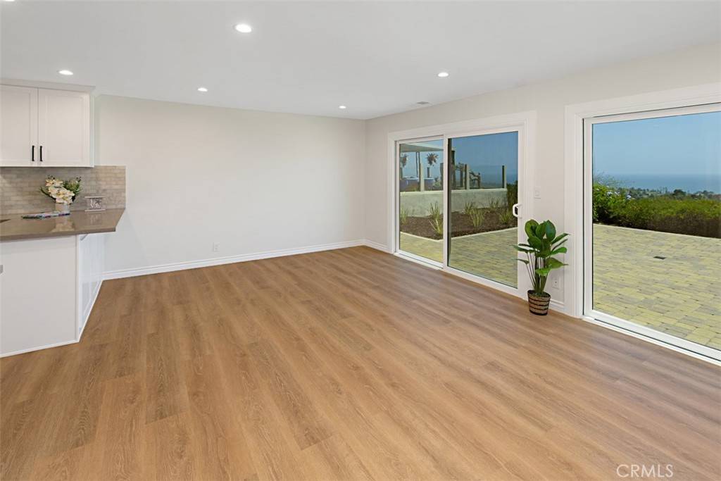 San Clemente, CA 92673,4021 Via Manzana