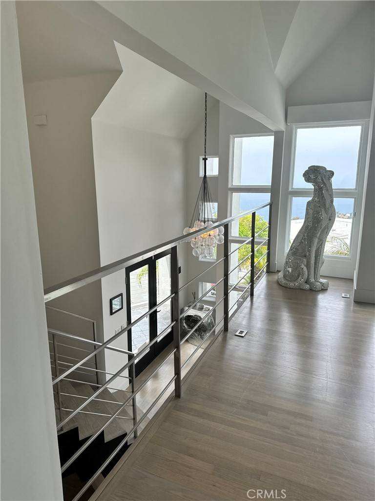 Laguna Beach, CA 92651,766 Pelican DR