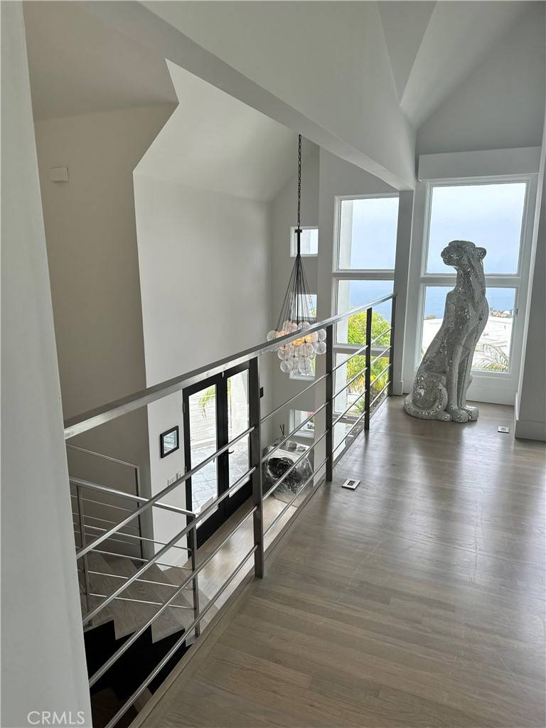 Laguna Beach, CA 92651,766 Pelican DR
