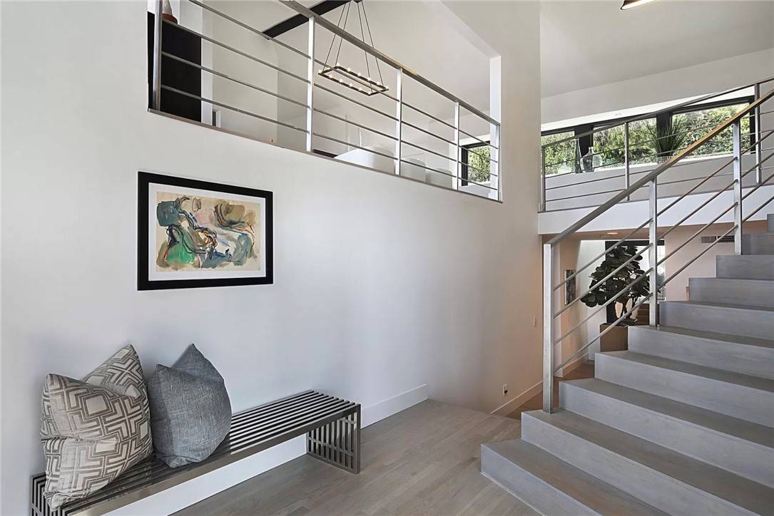 Laguna Beach, CA 92651,766 Pelican DR
